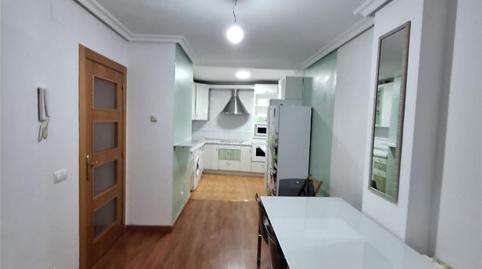 Foto 4 de Piso en venta en Calle Porma, 13, Villaquilambre, León