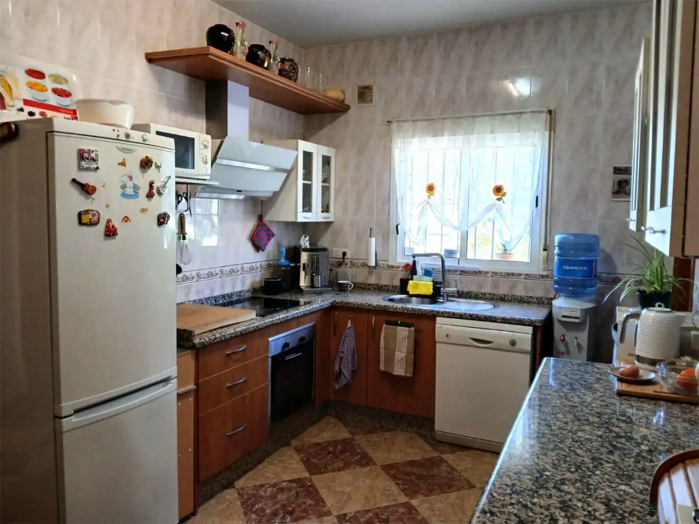 Küche von Wohnung zum Verkauf in Vélez-Málaga mit Privatgarten, Terrasse und Abstellraum