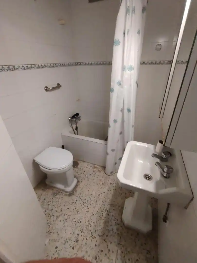 Bathroom of Ground floor for sale in Rota