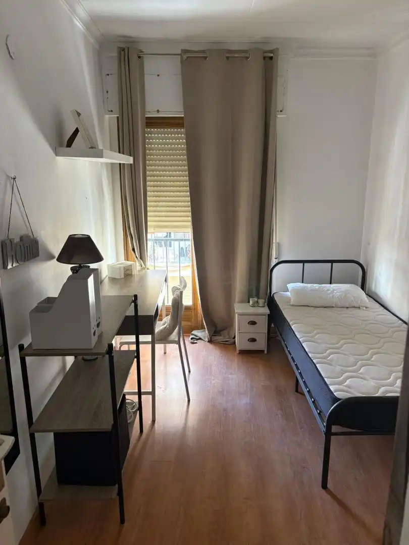 Habitación en Calle los Giles, 1, Centro Habitación de Piso para compartir en Elda con Parquet, Terraza y Trastero
