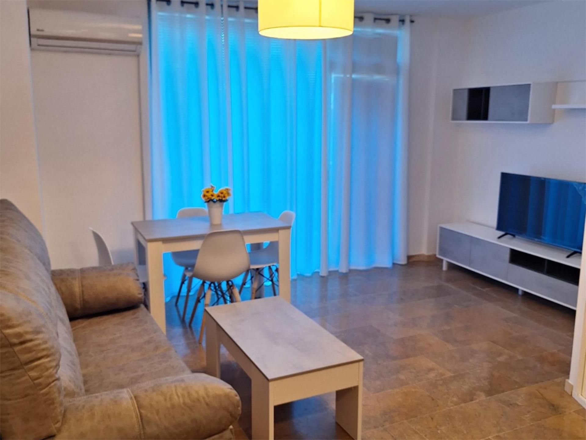 Sala d'estar de Apartament de lloguer en Andújar amb Aire condicionat, Moblat i Balcó