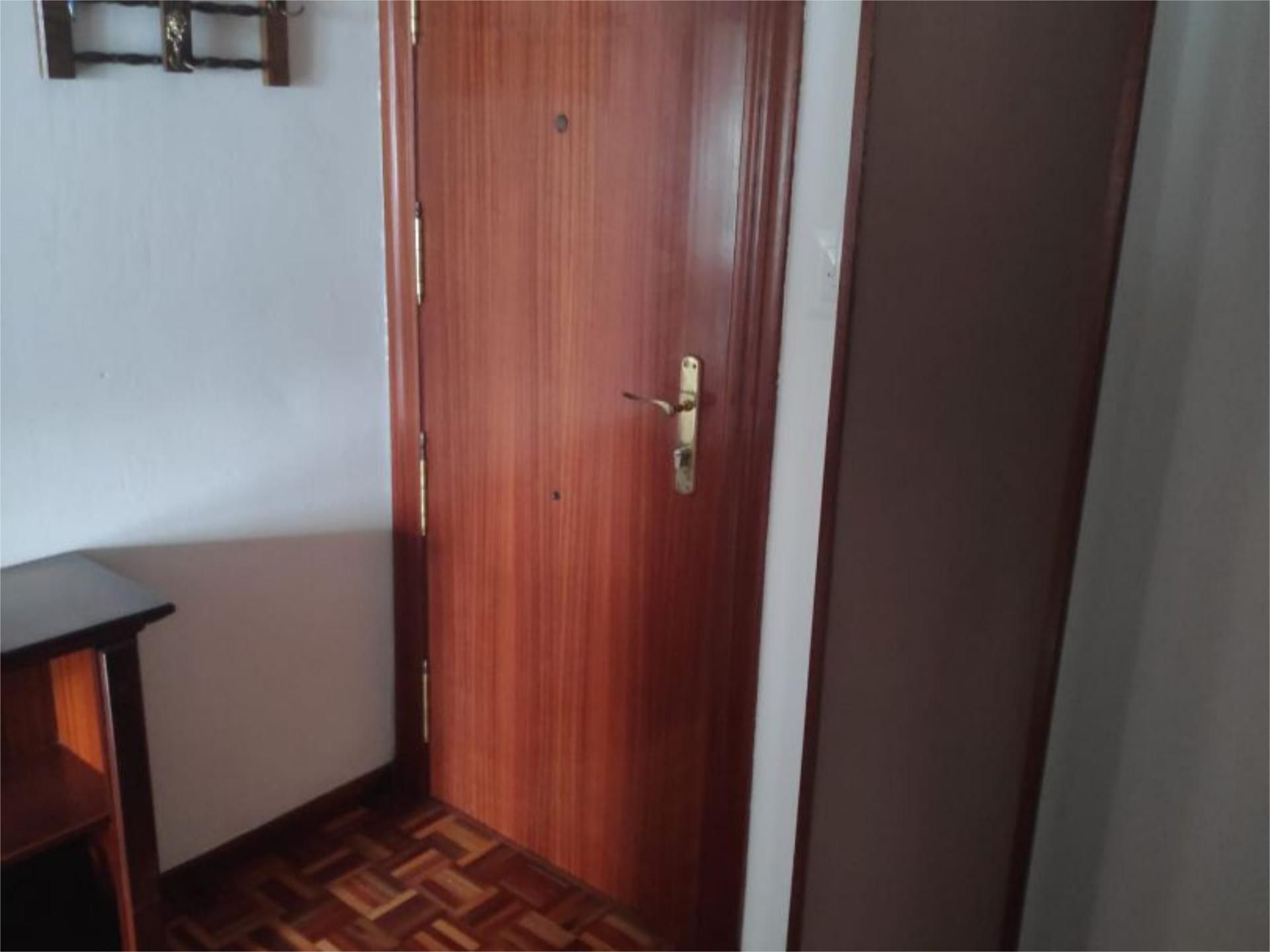 Pis de lloguer a Avenida de Bilbao, 79, Muriedas Dormitori de Pis de lloguer en Camargo