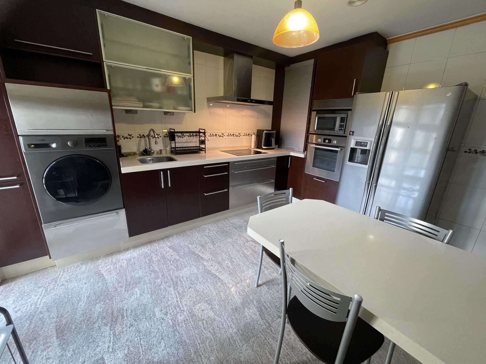 Küche von Wohnung zur untervermieten in Lugo Capital mit Möbliert und Video-Gegensprechanlage