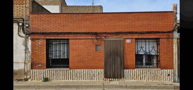 Piso en Venta en Calle Esparraguera, 15 en Grisén