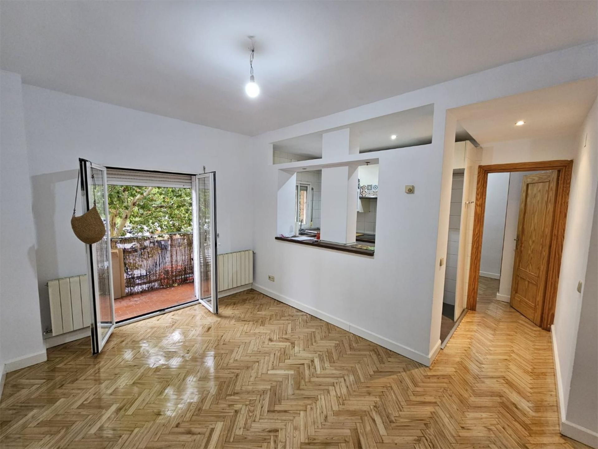 Flat for rent in Calle de Guillermo Pingarron, 10, Portazgo Bedroom of Flat for rent in Madrid Capital with Heating, Parquet flooring and Terrace