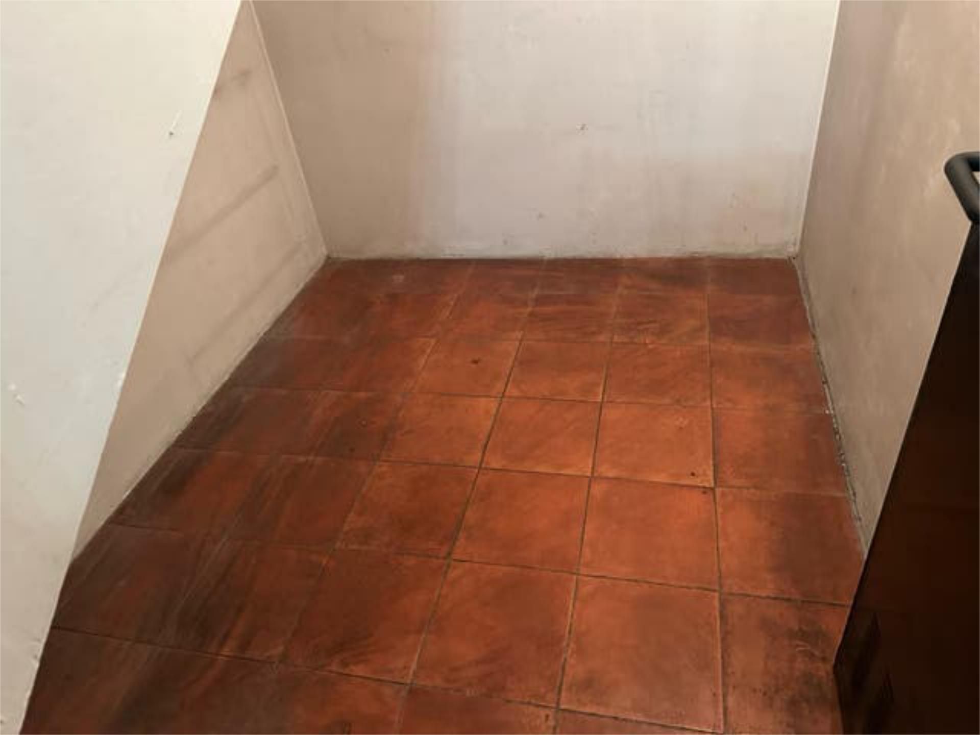 Exterior view of Storage room for rent in Oviedo 