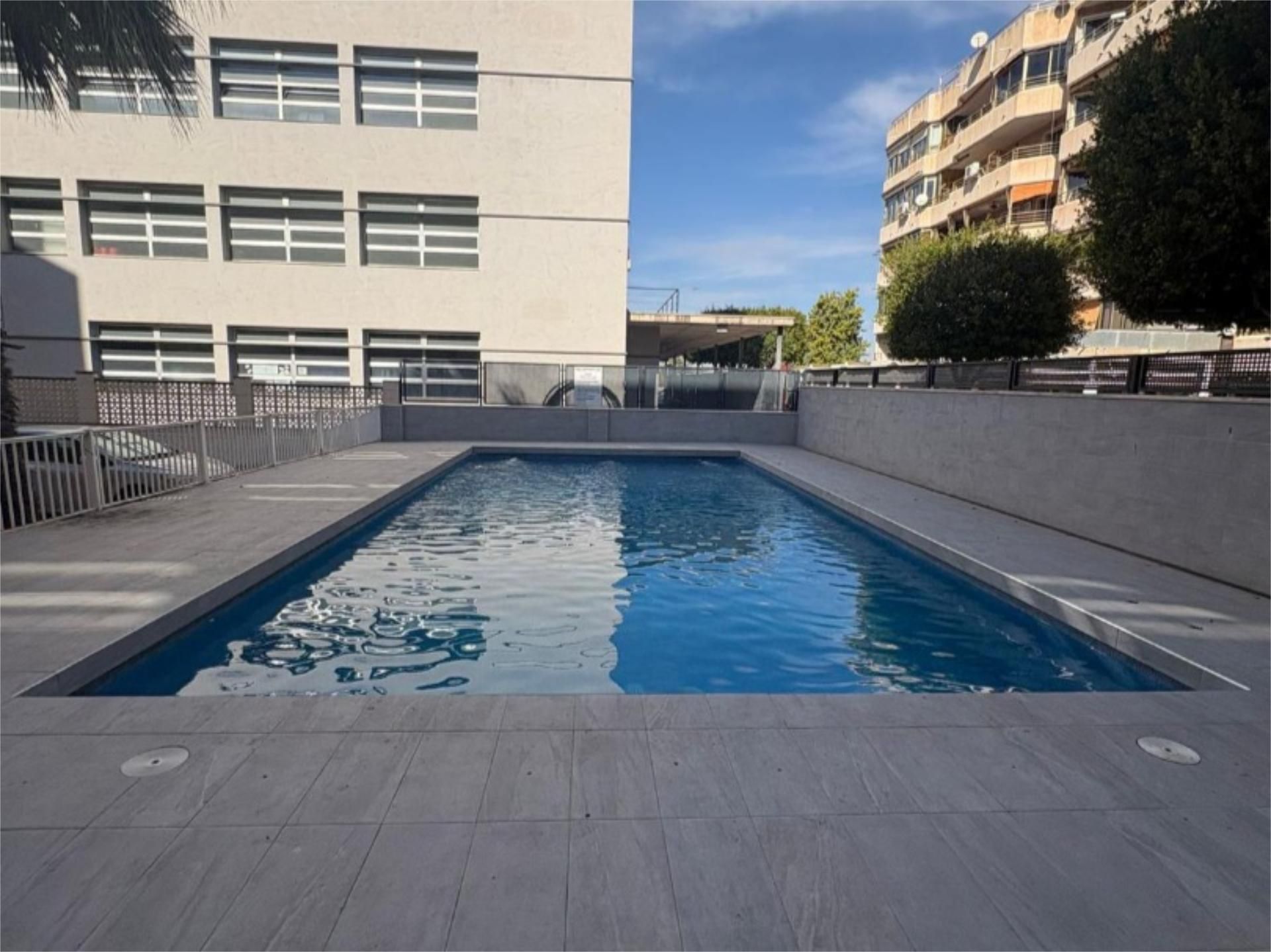 Wohnung zum Verkauf in Avinguda Portus Ⅱ - Licitanus, 10, Centro Schwimmbecken von Wohnung zum Verkauf in Santa Pola mit Klimaanlage, Terrasse und Schwimmbad