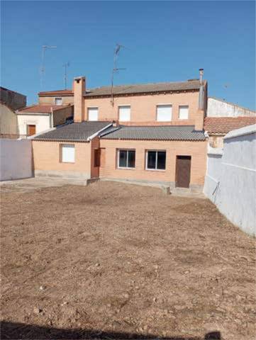 Casa-chalet en Venta en Codo