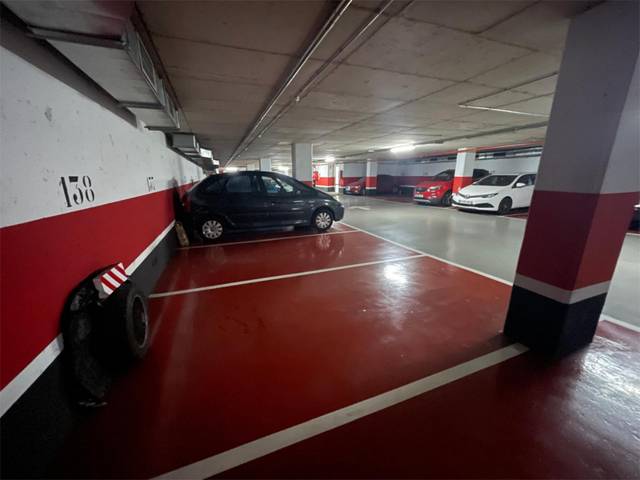 Garaje en Alquiler en Passeig de Fabra i Puig, 464 en La Guineueta