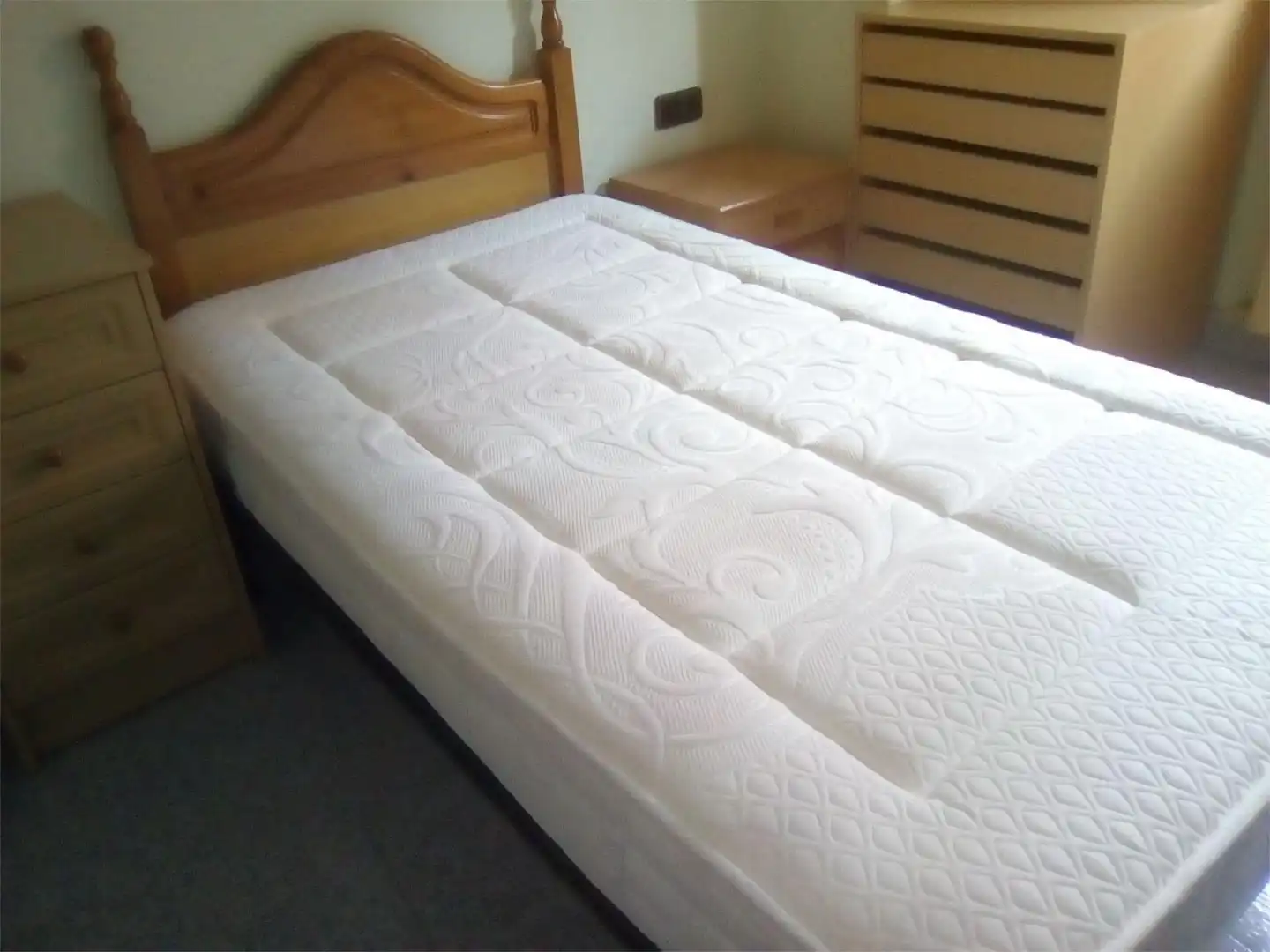 Schlafzimmer von Wohnung zur untervermieten in Zaragoza mit Klimaanlage, Heizung und Parkett