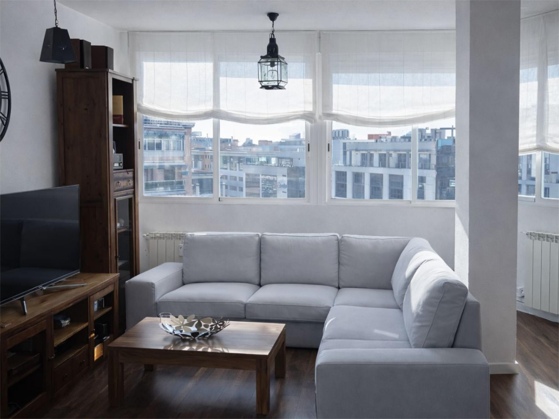 Flat for sale in Calle de Oña, 25, Virgen del Cortijo - Manoteras Living room of Flat for sale in Madrid Capital with Air Conditioner