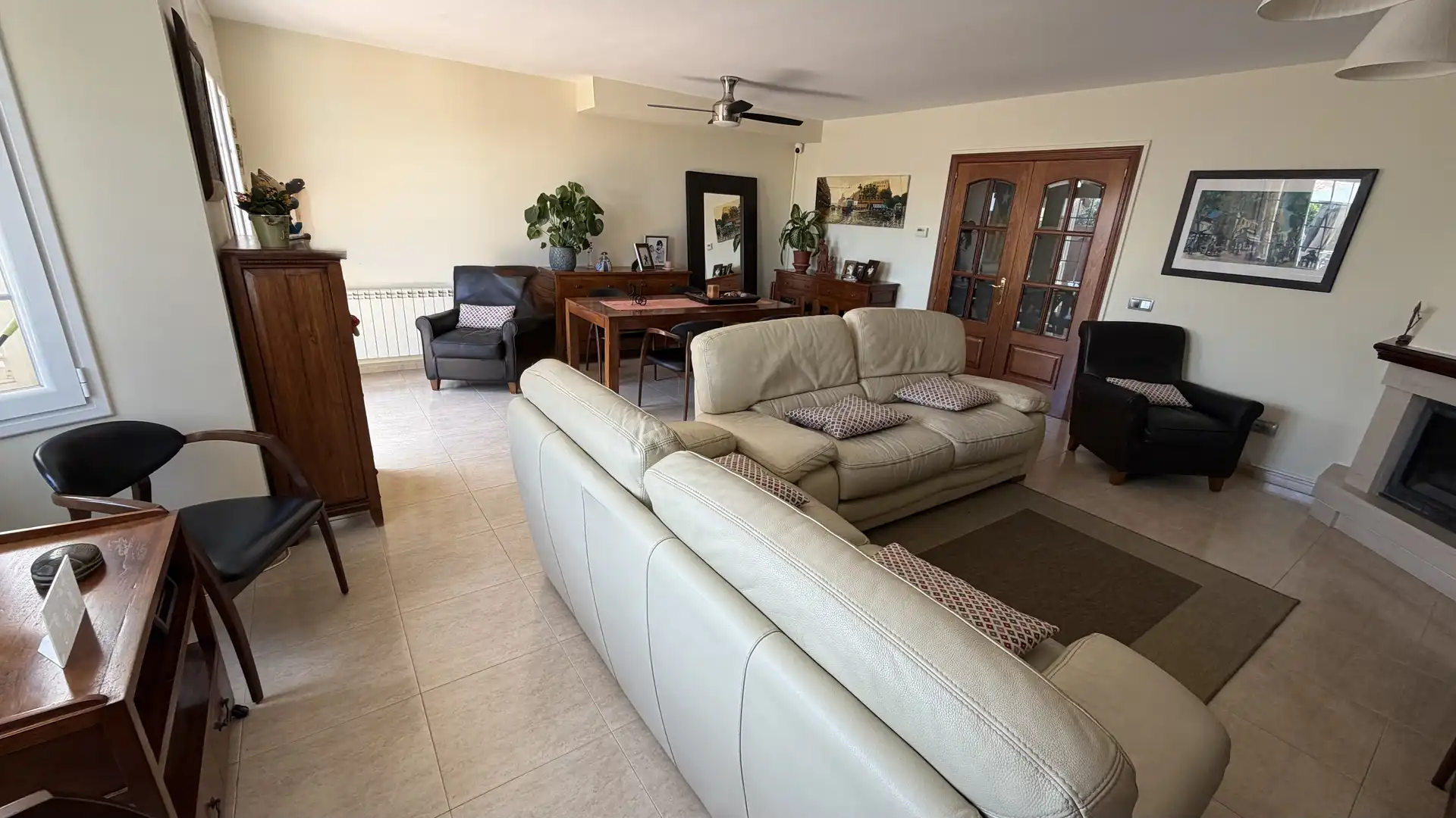Einfamilien-Reihenhaus zum Verkauf in Passatge Dels Rosers, 18, Sant Vicenç Centre Wohnzimmer von Einfamilien-Reihenhaus zum Verkauf in Sant Vicenç de Montalt mit Klimaanlage, Terrasse und Balkon