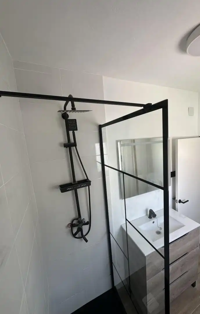 Piso en venta en Calle Cabecillo de Martín Sánchez, 56, Valverde del Camino Baño de Piso en venta en Valverde del Camino con Aire acondicionado, Terraza y Balcón