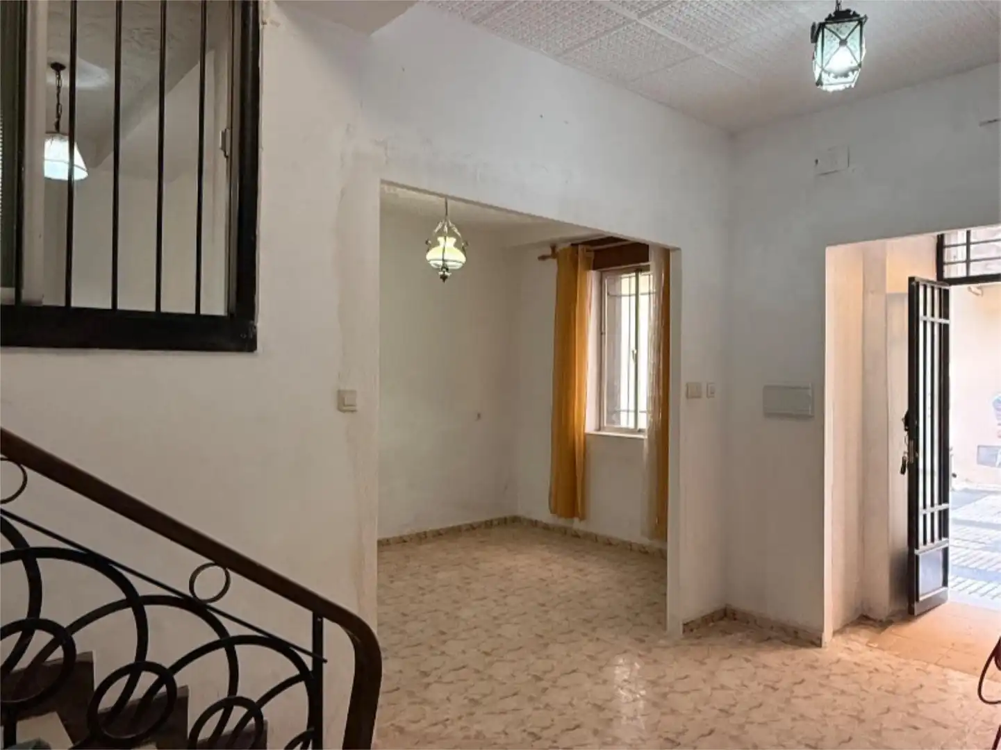 Casa adosada en venta en Calle Francisco Pérez García, 5, Motril ciudad Casa adosada en venta en Motril con Terraza y Balcón