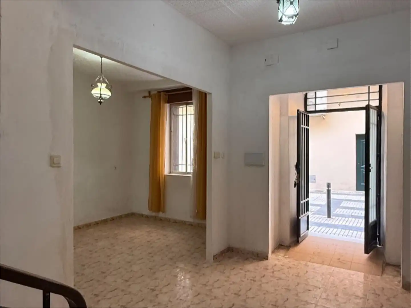 Casa adosada en venta en Calle Francisco Pérez García, 5, Motril ciudad Casa adosada en venta en Motril con Terraza y Balcón