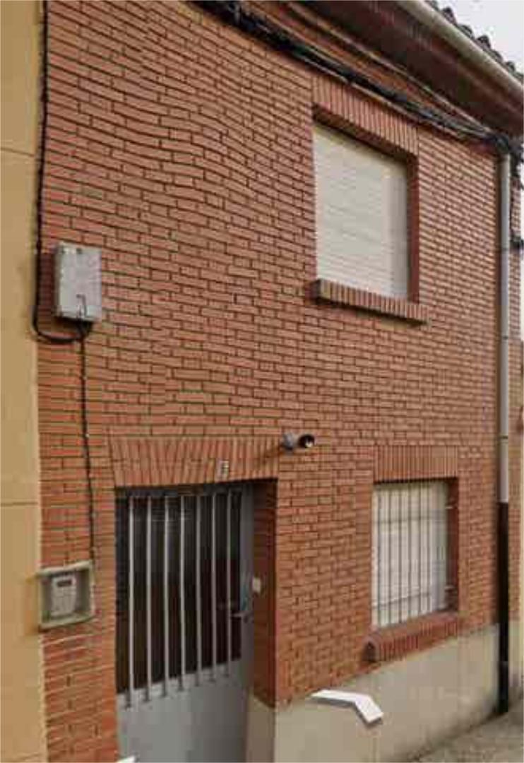 Vista exterior de Casa o chalet en venta en Castrillo de Villavega con Calefacción, Terraza y Trastero