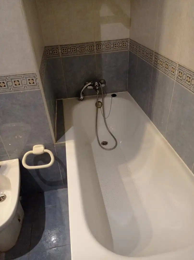 Badezimmer von Wohnungen zum Verkauf in Castrillón mit Heizung, Parkett und Abstellraum