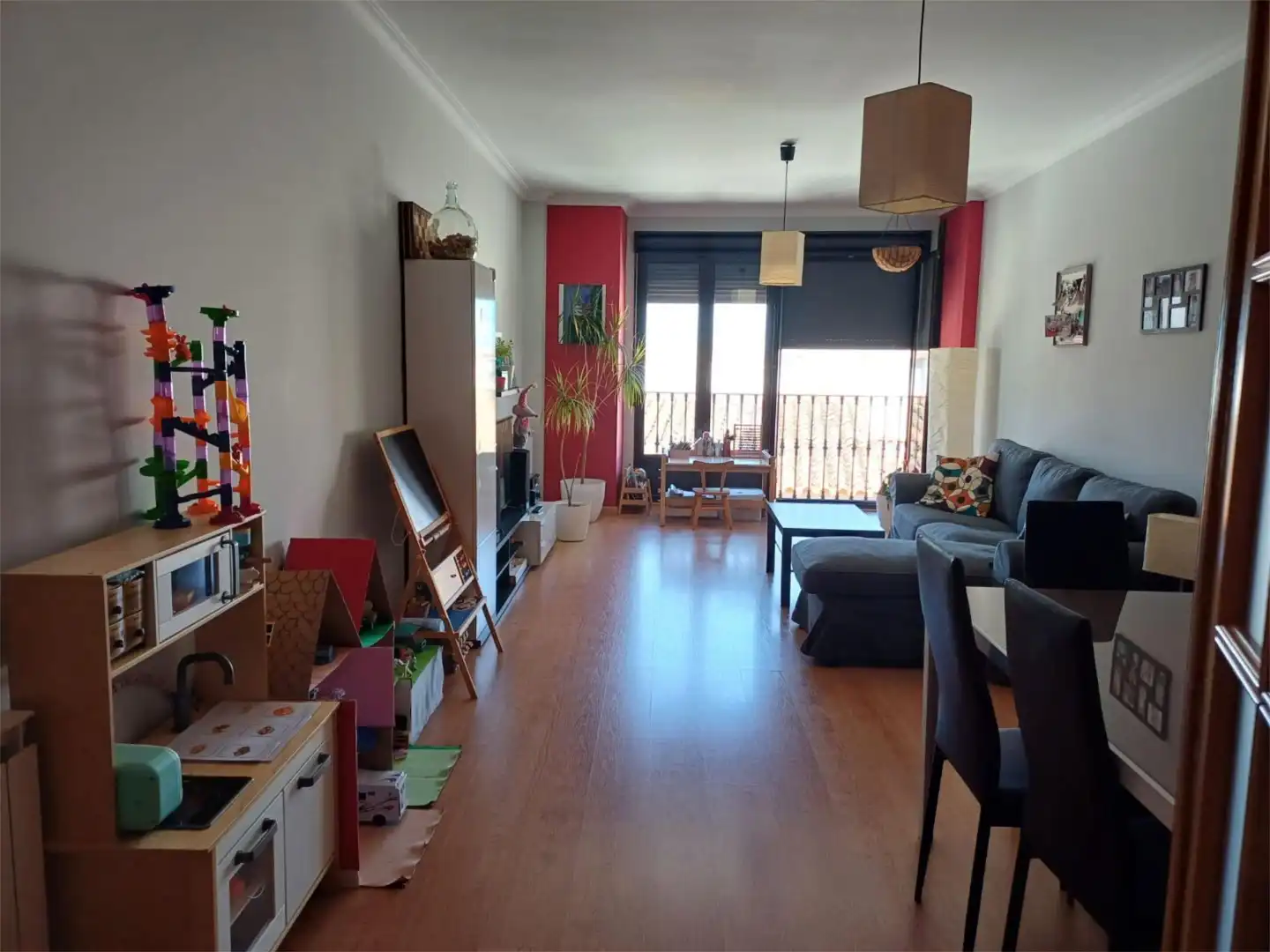 Wohnung zum Verkauf in Calle Pozo Posadas, 28, Villarrobledo Wohnzimmer von Wohnung zum Verkauf in Villarrobledo mit Klimaanlage und Terrasse