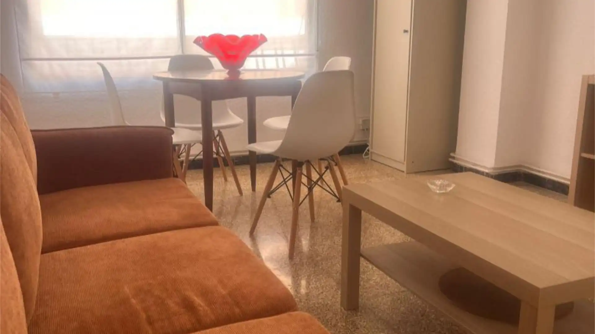 Sala de estar de Piso para compartir en Castellón de la Plana / Castelló de la Plana con Aire acondicionado, Calefacción y Amueblado