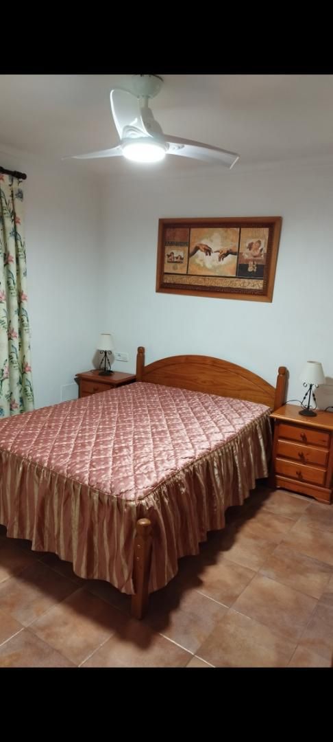 Habitación de Casa adosada de alquiler en Guaro con Terraza, Amueblado y Horno