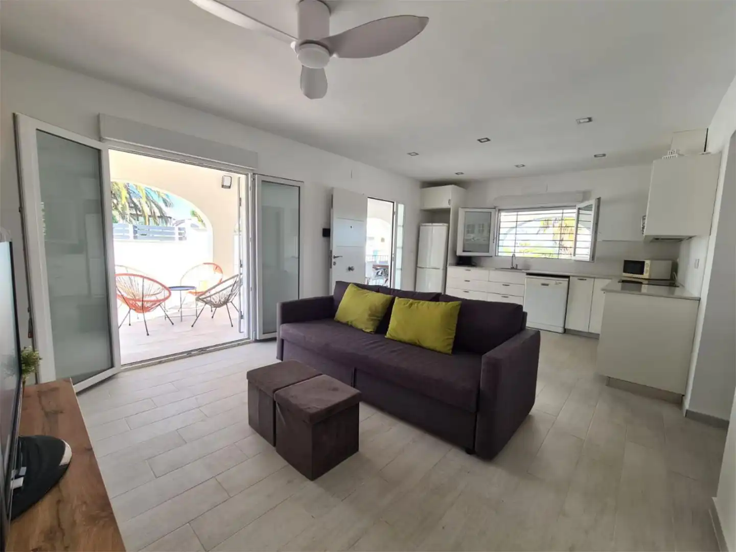 Living room of Houses for rent in Orihuela  with Air Conditioner, Private garden and Terrace