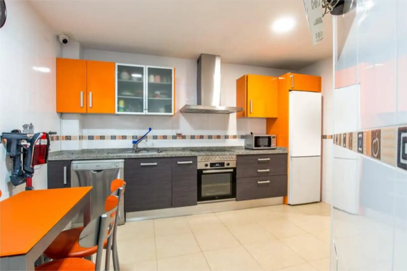 Flat for sale in Zeneta Kitchen of Flat for sale in Murcia with Terrace and Storage room