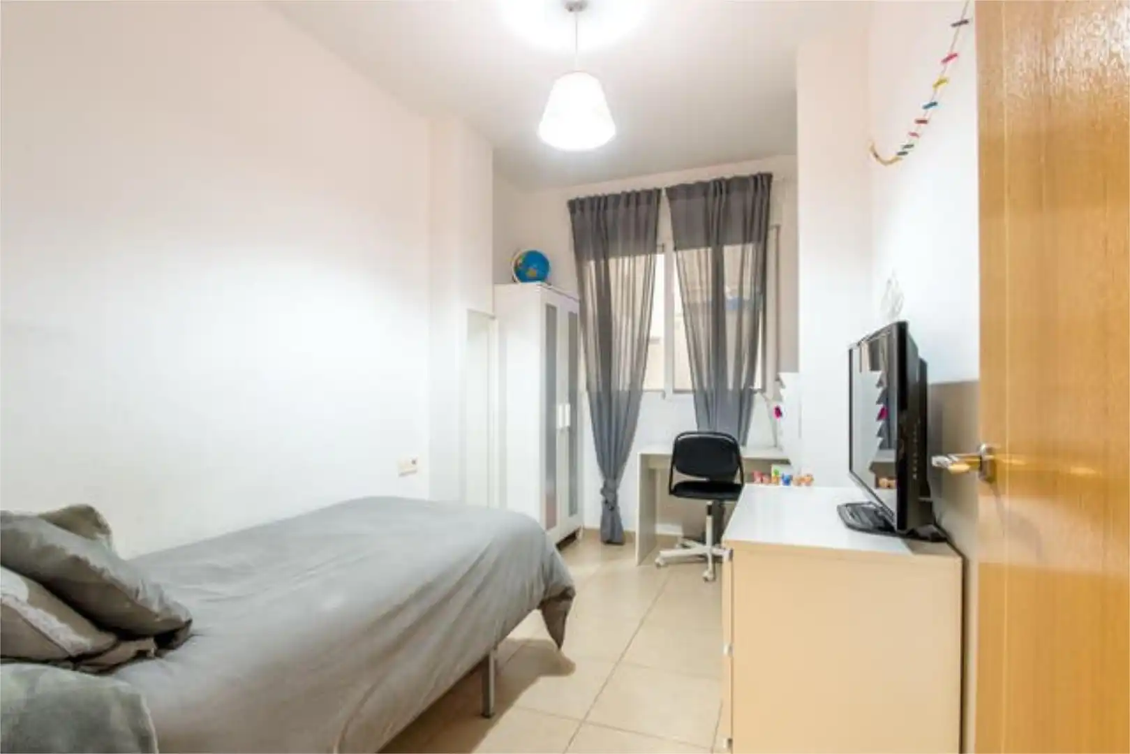 Flat for sale in Zeneta Bedroom of Flat for sale in Murcia with Terrace and Storage room