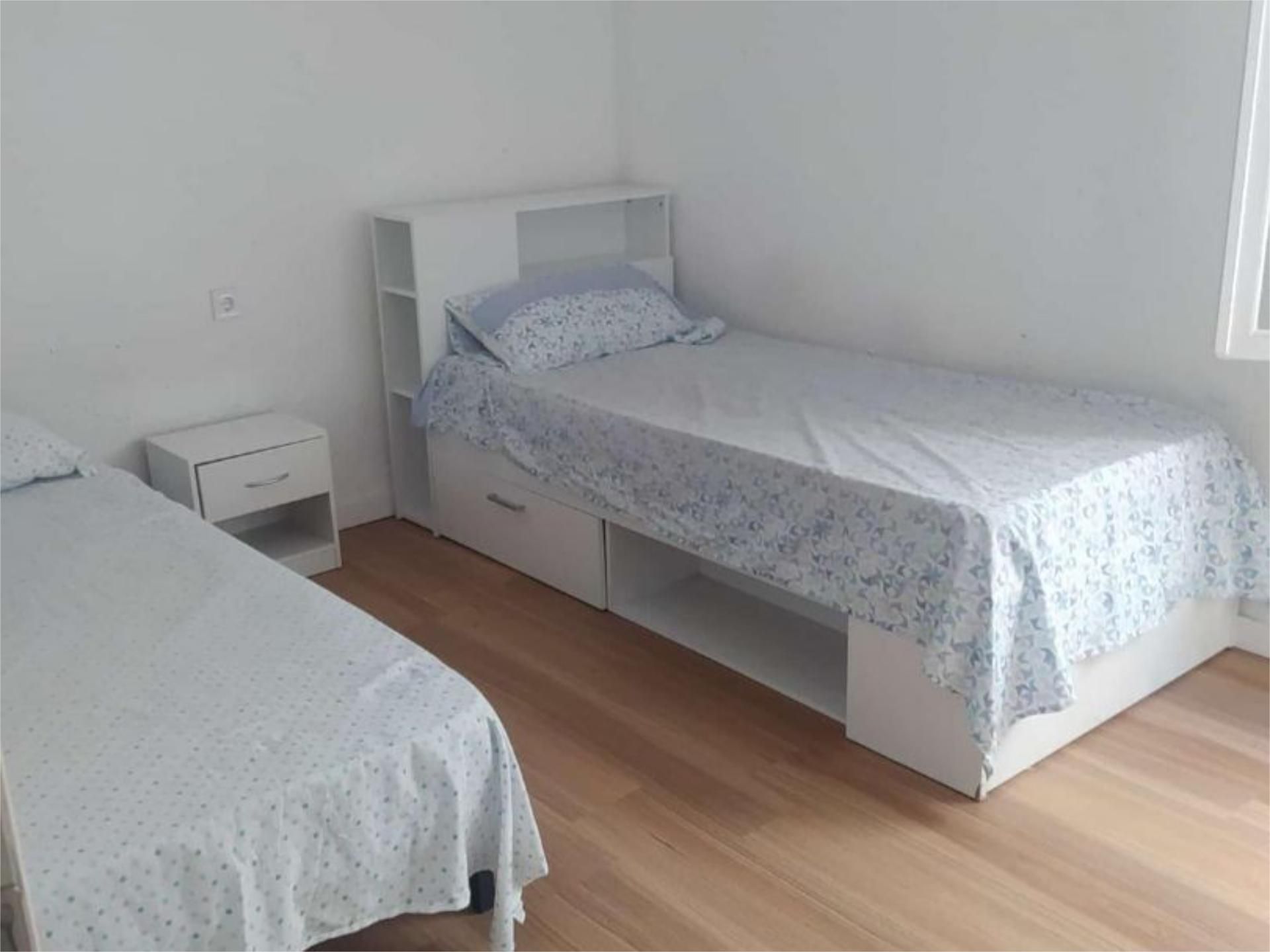 Piso para compartir en Calle Padre Belda, 6, Ciudad Jardín Habitación de Piso para compartir en Alicante / Alacant