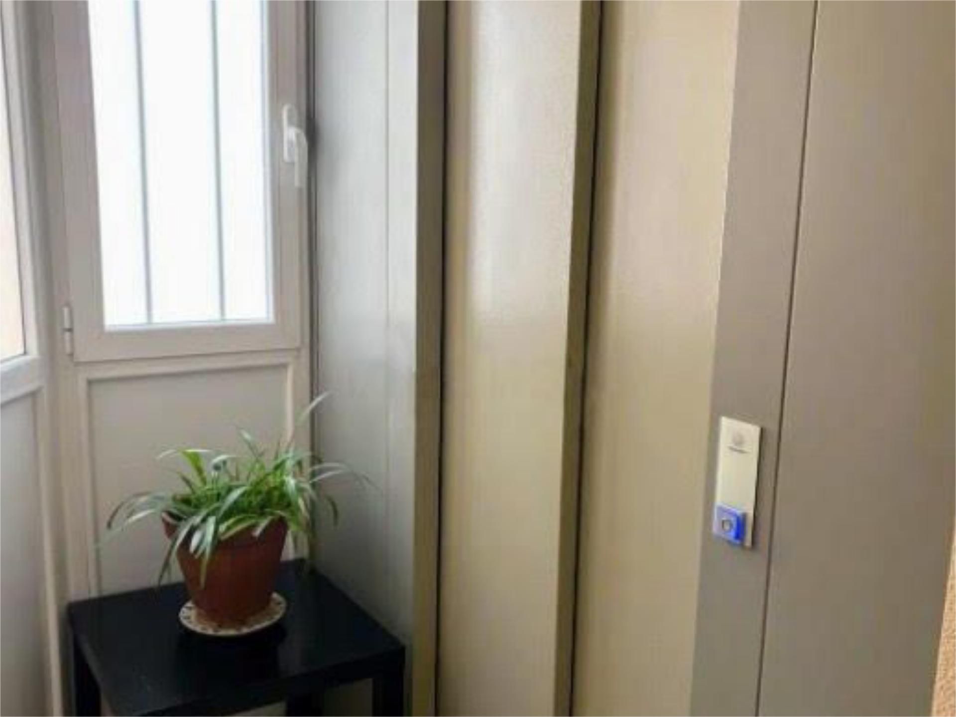 Bedroom of Flat for sale in  Madrid Capital  with Air Conditioner