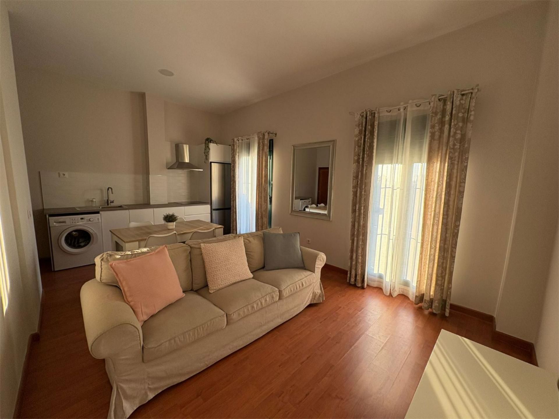 Living room of Flat for rent in Jerez de la Frontera  with Heating, Private garden and Parquet flooring