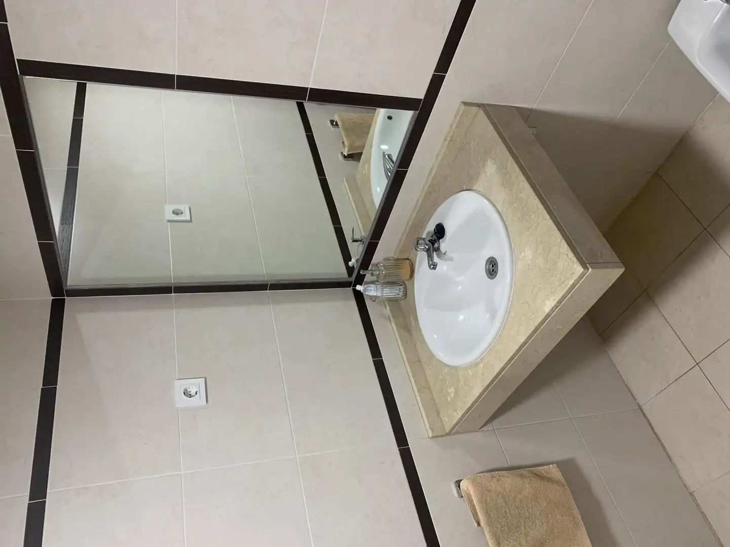 Piso en venta en Avenida de Manuel Fraga Iribarne, 15, La Colina Baño de Piso en venta en Torremolinos con Aire acondicionado, Terraza y Piscina