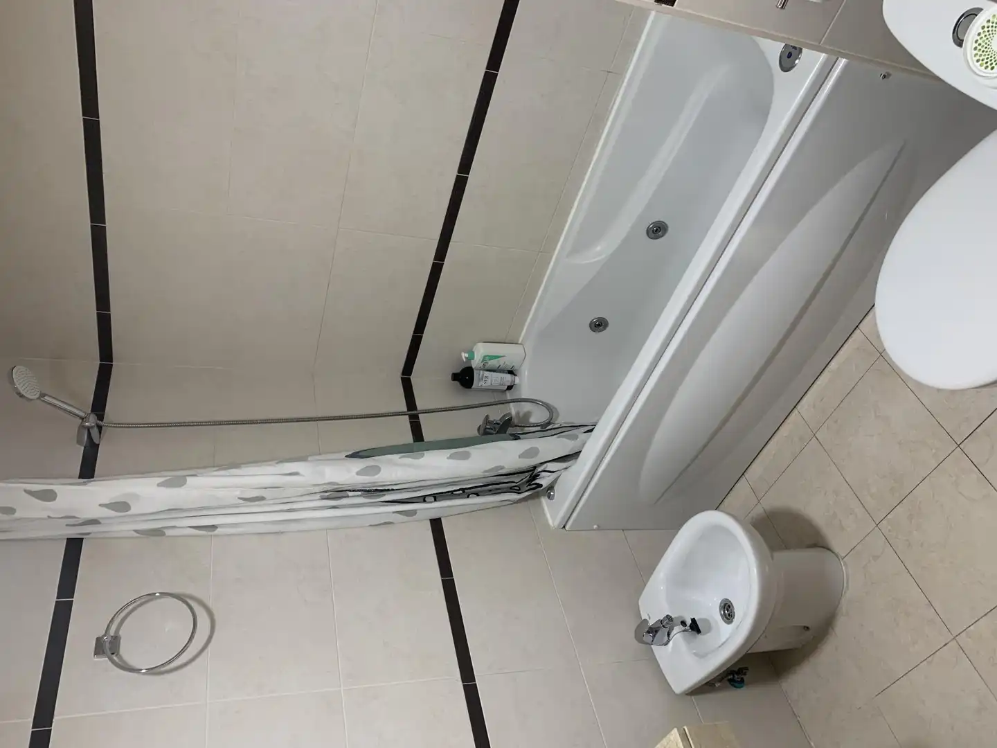 Piso en venta en Avenida de Manuel Fraga Iribarne, 15, La Colina Baño de Piso en venta en Torremolinos con Aire acondicionado, Terraza y Piscina