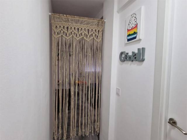 Piso en Alquiler en Calle Benilloba, 23 en Pueblo Español - Coveta Fumá