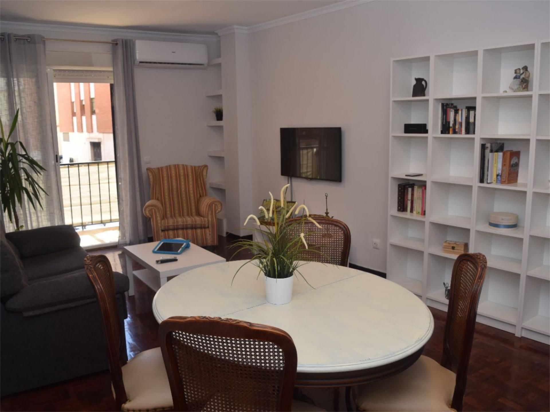 Living room of Flat for sale in  Sevilla Capital  with Air Conditioner and Terrace