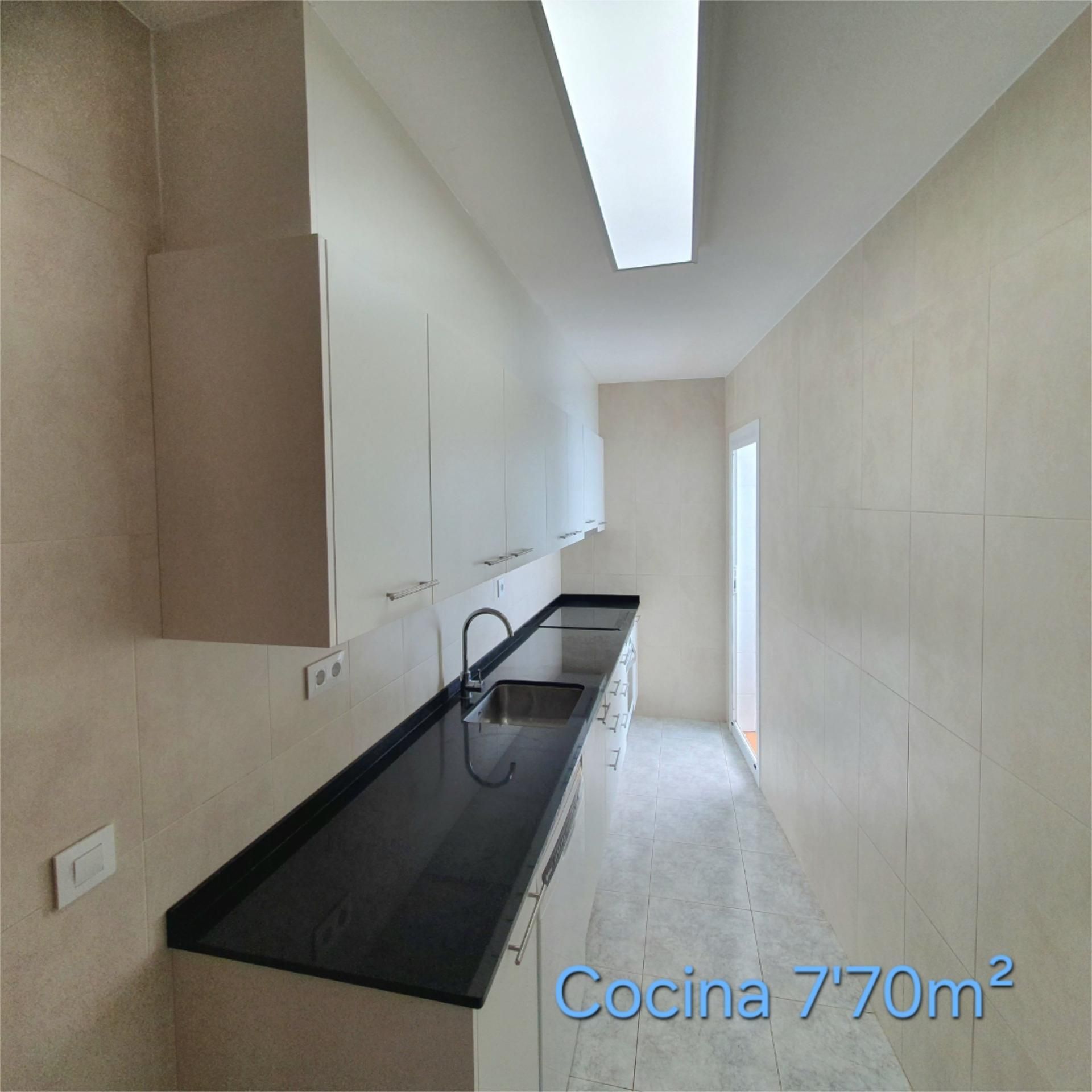 Cocina de Piso en venta en Constantí con Aire acondicionado