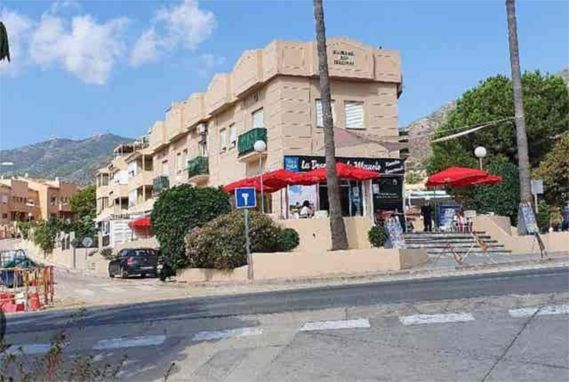 Vista exterior de Apartamento de alquiler en Benalmádena con Calefacción, Terraza y Piscina