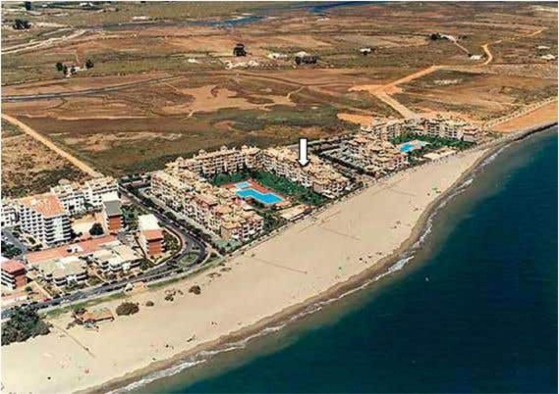 Vista exterior de Apartamento de alquiler en Ayamonte con Calefacción, Jardín privado y Terraza