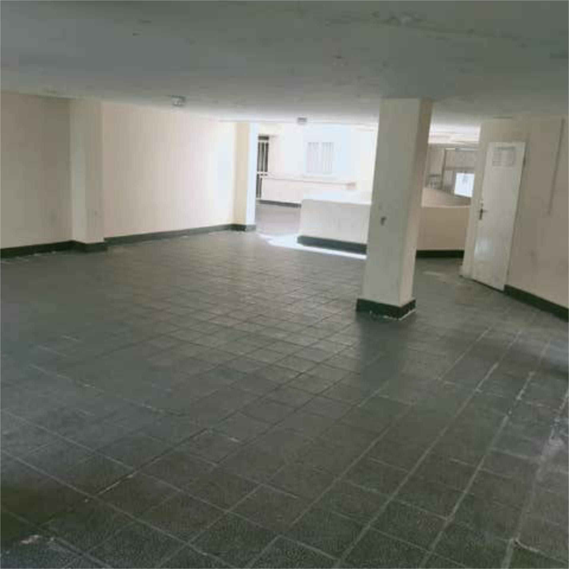 Oficina de alquiler en Parla