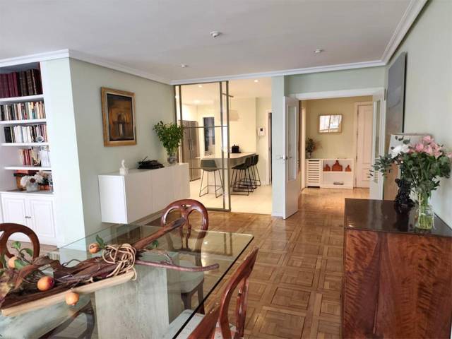 Piso en Venta en Hispanoamérica - Bernabéu