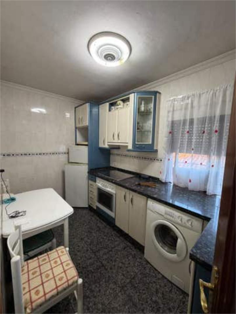 Cocina de Apartamento en venta en León Capital  con Calefacción y Amueblado