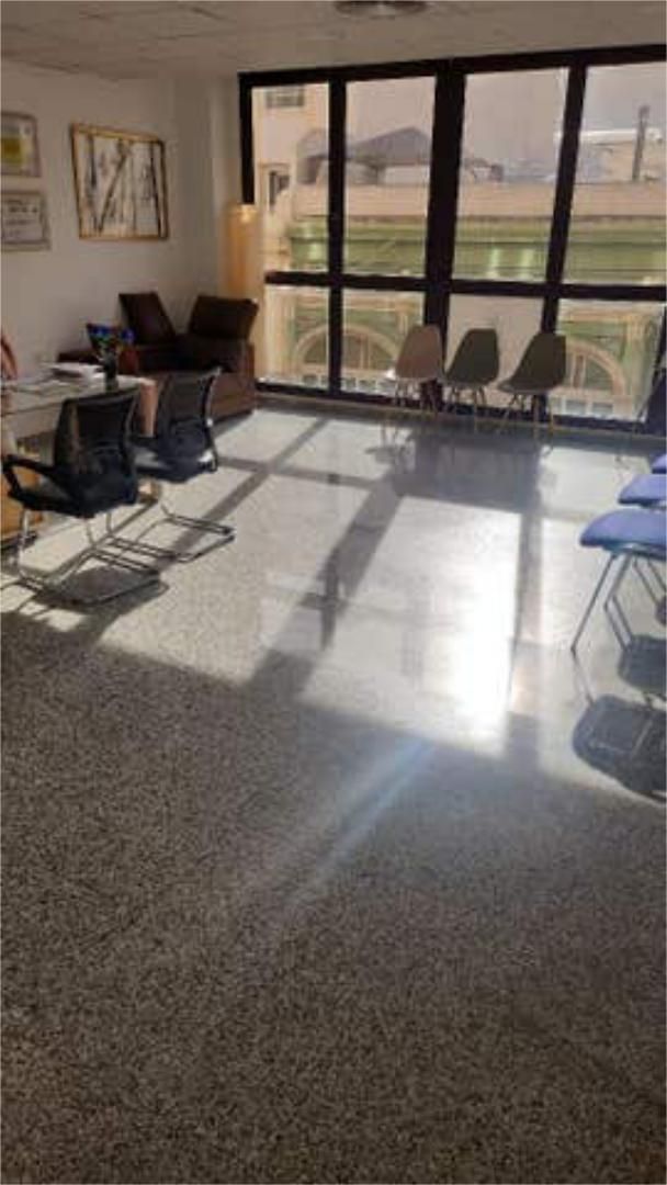 Oficina de lloguer en  Almería Capital amb Aire condicionat