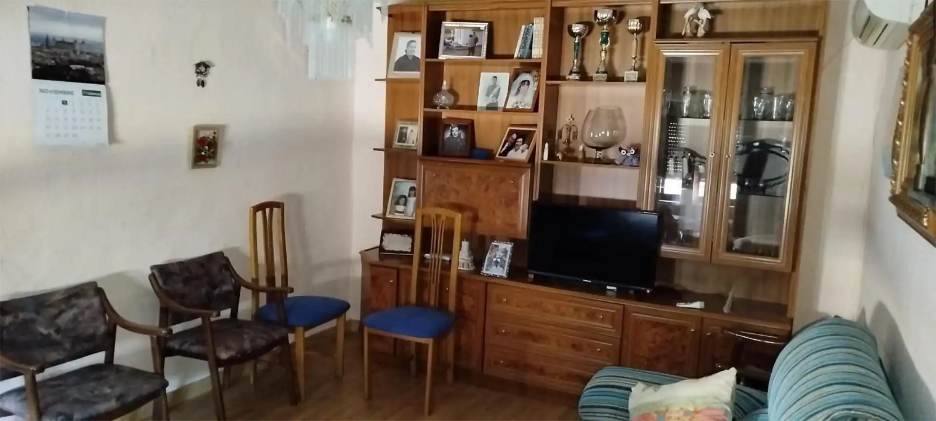 Casa adosada en venta en Calle San Roque, 8, Santa Cruz de Mudela Sala de estar de Casa adosada en venta en Santa Cruz de Mudela con Terraza y Amueblado