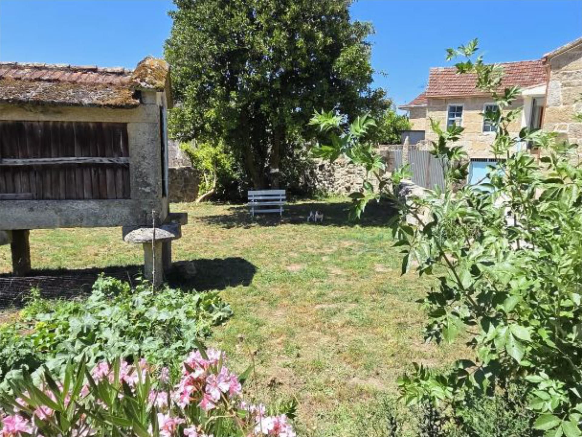 Jardí de Pis de lloguer en Ponte Caldelas amb Calefacció, Jardí privat i Traster