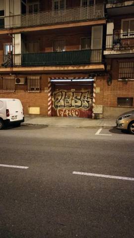 Garaje en Alquiler en Calle Afueras a Valverde, 35 en Tres Olivos - Valverde