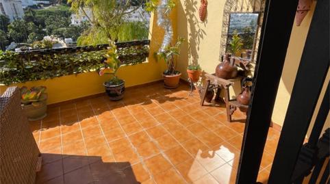 Foto 4 de Pis en venda a Calle Alcaucín, 1, La Concha - Resina Golf, Estepona