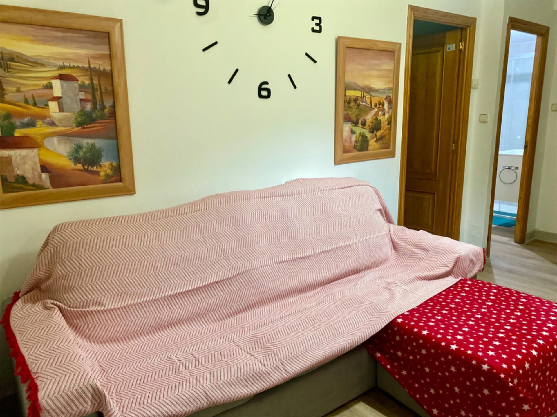 Habitación de Apartamento de alquiler en Santiago de Compostela  con Calefacción y Amueblado