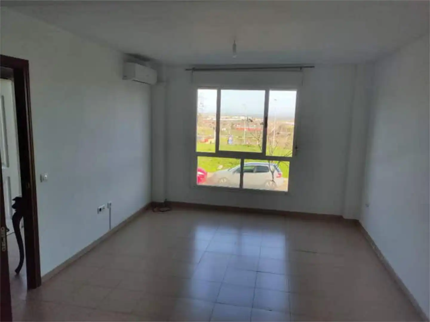 Einfamilien-Reihenhaus zum Verkauf in Campus Universitario Schlafzimmer von Einfamilien-Reihenhaus zum Verkauf in Cáceres Capital mit Terrasse