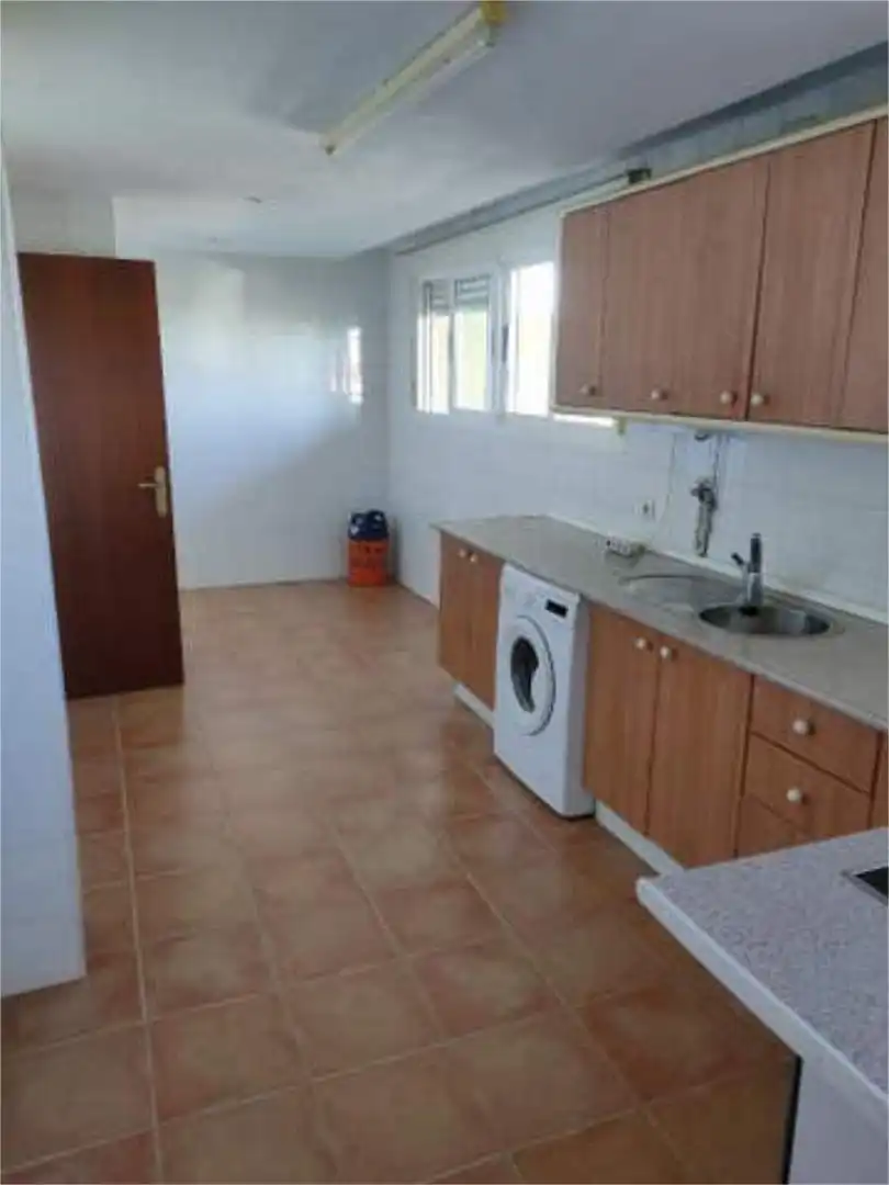 Küche von Einfamilien-Reihenhaus zum Verkauf in Cáceres Capital mit Terrasse