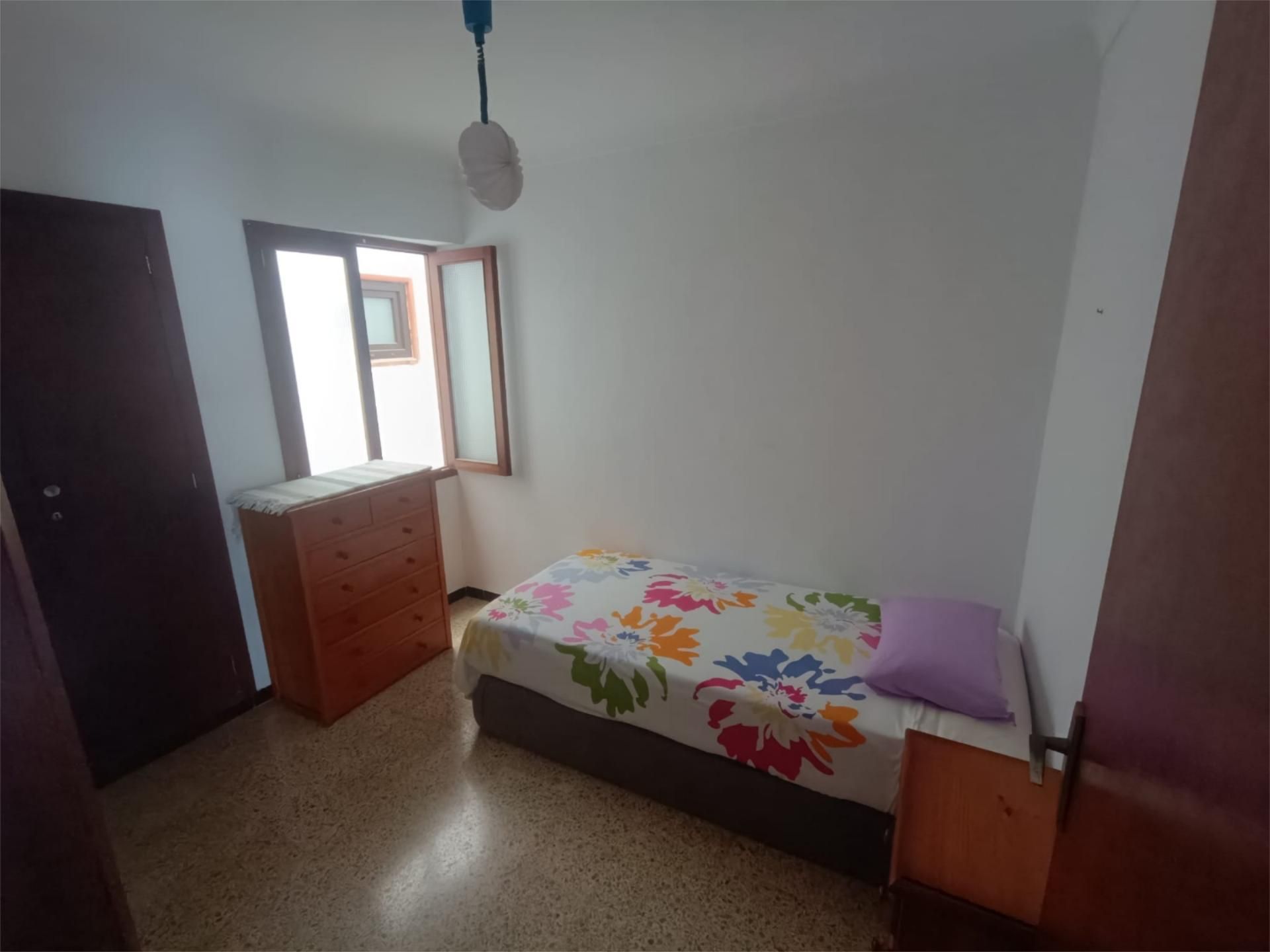 Bedroom of Flat for share in Artà