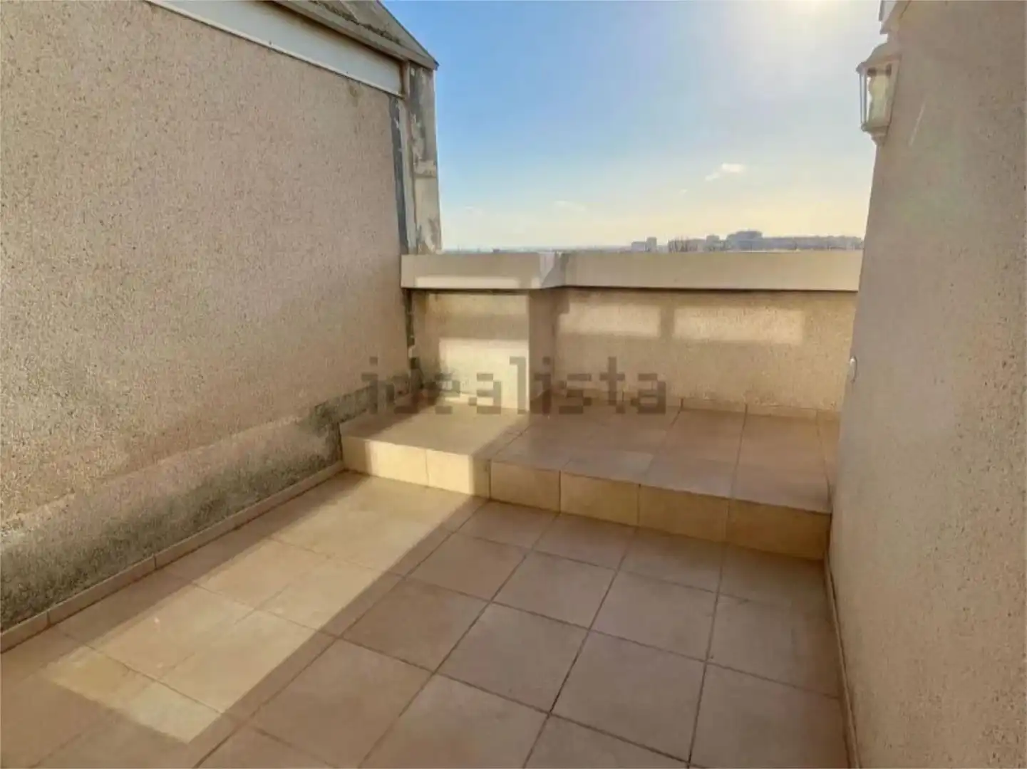 Zimmer in Carrer del Músic Hipòlit Martínez, 16, Camí de Vera Terrasse von Dachboden zur untervermieten in Valencia mit Klimaanlage, Heizung und Privatgarten